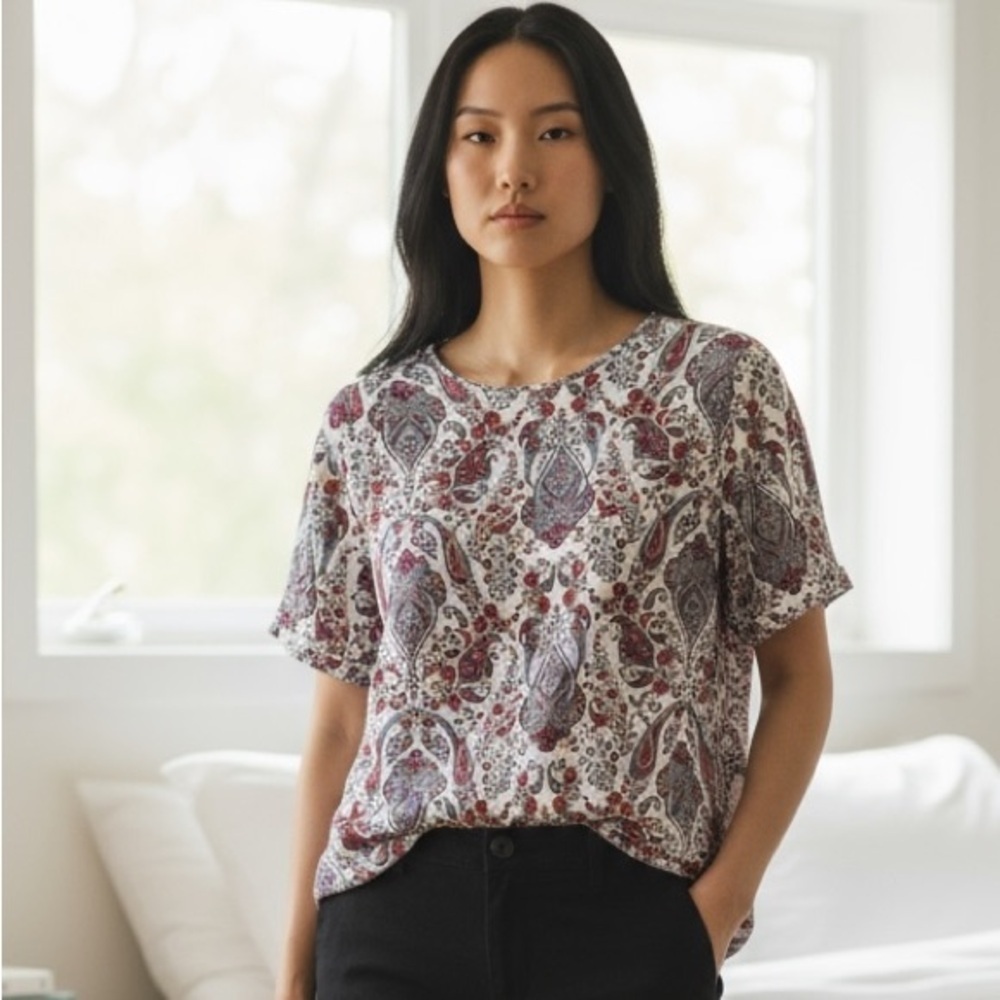 H&M Women's Paisley top, Size US 6